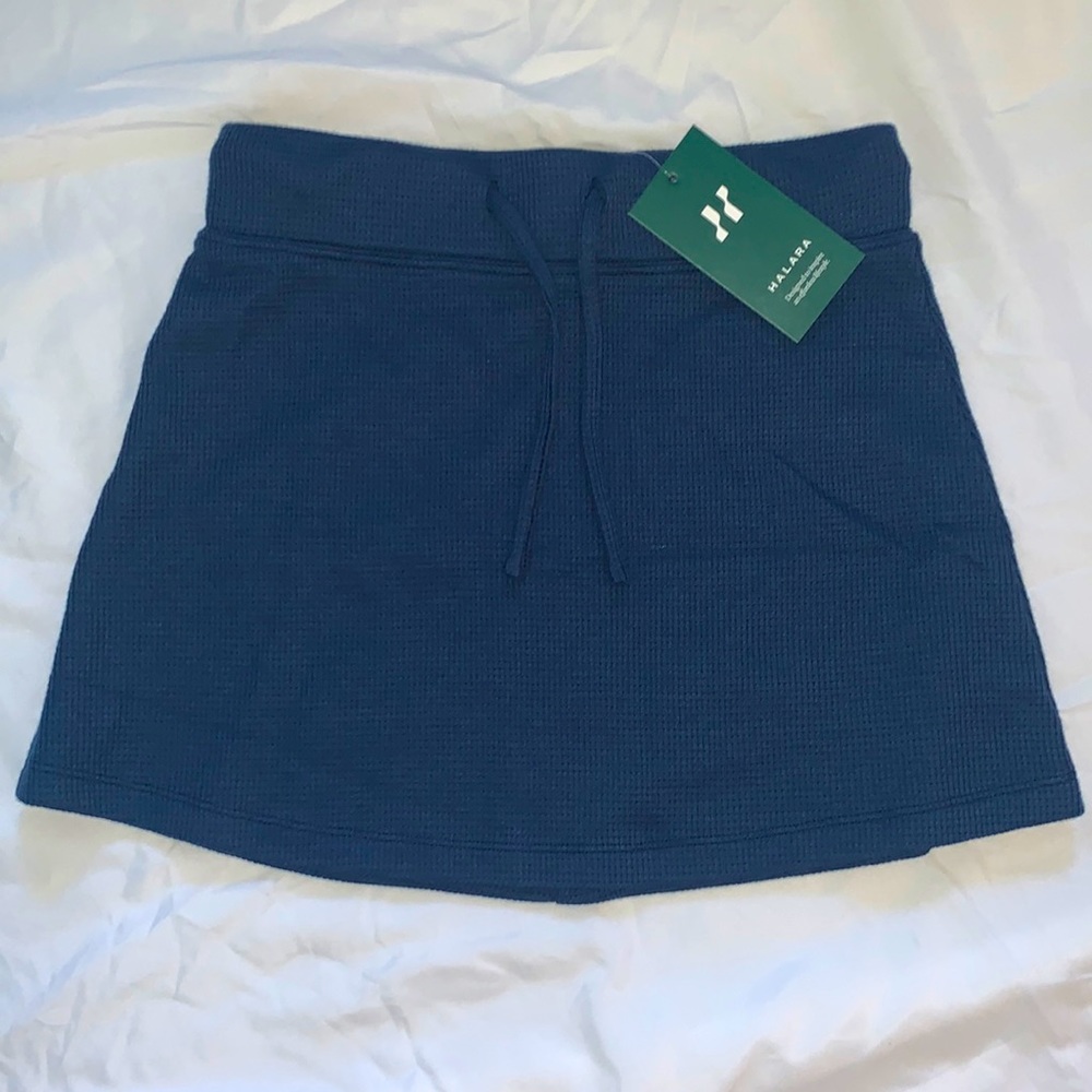 HALARA | In My Feels Everyday Drawstring Waffle Knit Mini Skirt | XS | Navy